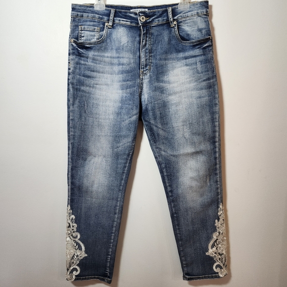 Coco Y Club Est. 1995 Women's Jeans Sz. 15/16 - Picture 2 of 12